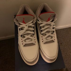 Air Jordan Retro 3 Internationals